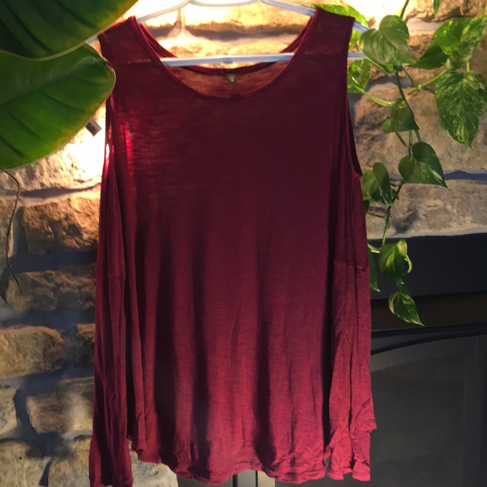 Express cutout medium blouse